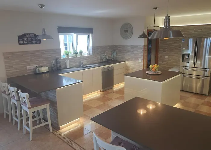 Feliza Проживание в семье Гуйме